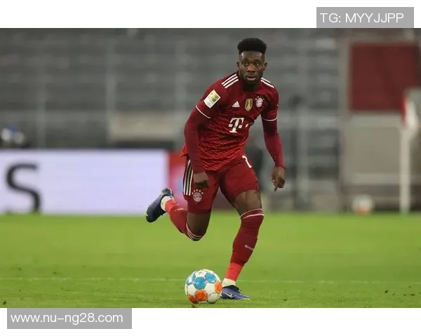 世界足球史上十位传奇巨星的辉煌与足迹解析